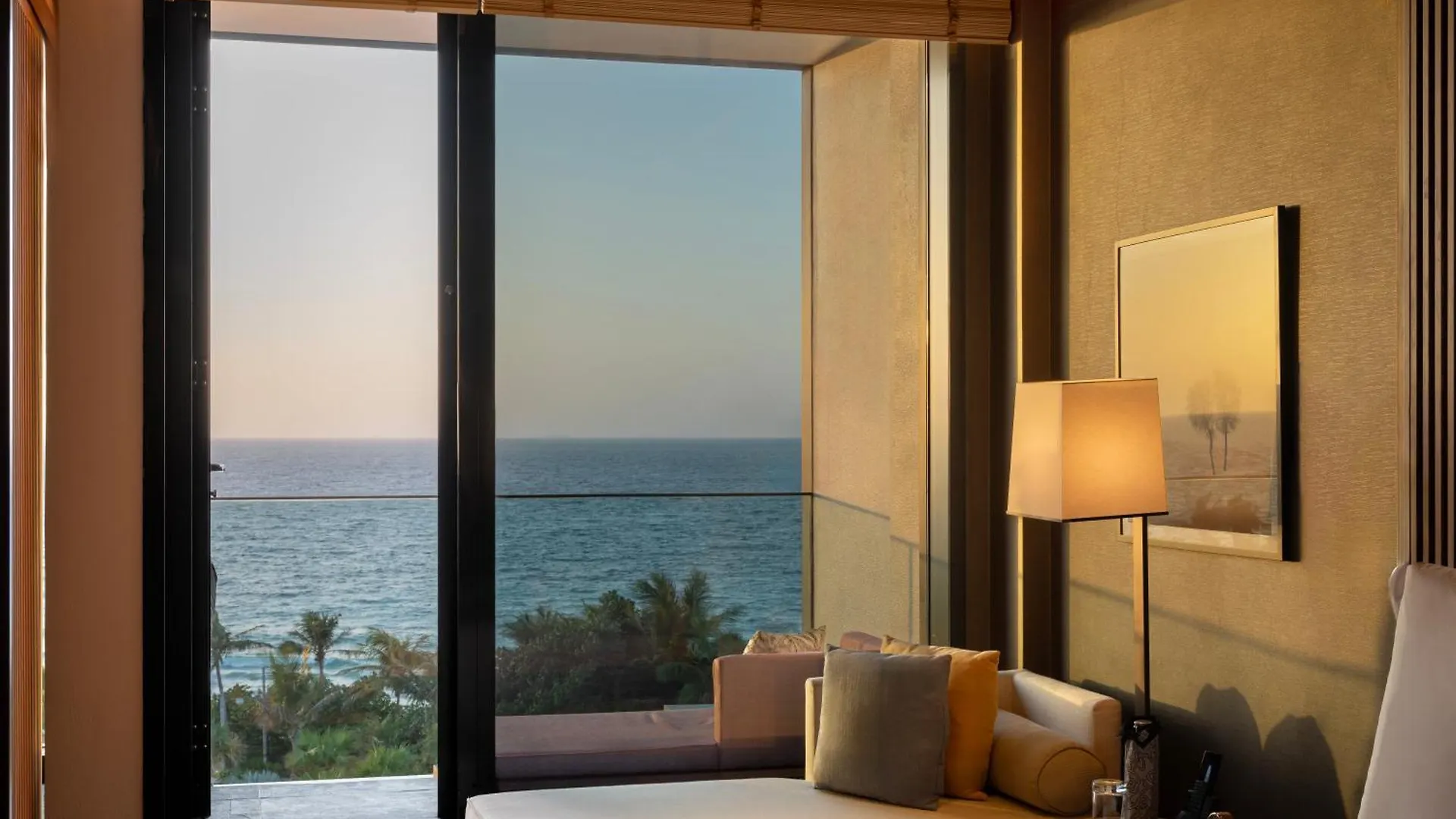Banyan Tree Dubai At Bluewaters Hotel